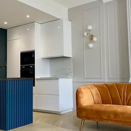Appartement Apollinaire Au Coeur De Lorient Esterno foto